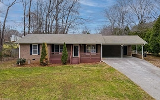 1025 Wilburn Ln, King, NC 27021