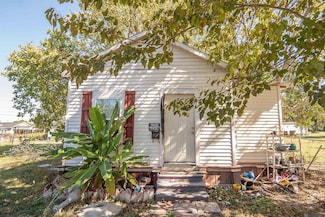 904 Crescent St, Breaux Bridge, LA 70517