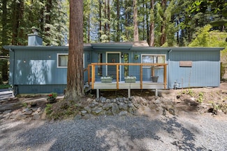 19598 Redwood Dr, Monte Rio, CA 95462