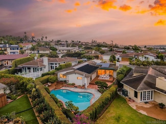 5572 Ladybird Ln, La Jolla, CA 92037