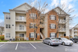 524 Coppola Dr, South Plainfield, NJ 07080