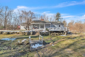 32 Stebbins Rd, Monson, MA 01057