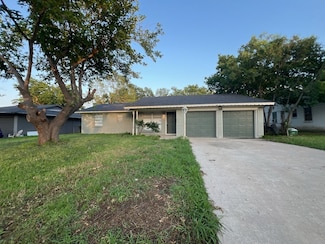 3316 Shorewood Dr, Mesquite, TX 75150
