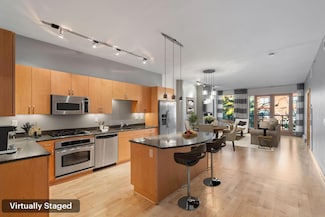 401 N 2nd St Unit 220, Minneapolis, MN 55401