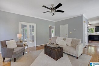 5202 Post House Ln, Birmingham, AL 35242