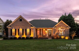 1108 Butterburr Dr, Matthews, NC 28104