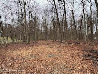 85 N 7 Mile Rd, Midland, MI 48640