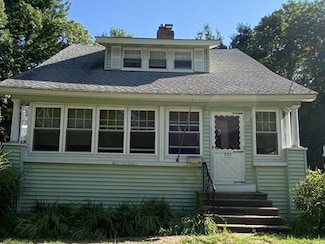 222 Olean St, Worcester, MA 01602