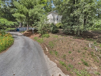 114 Elden St, Hendersonville, NC 28791