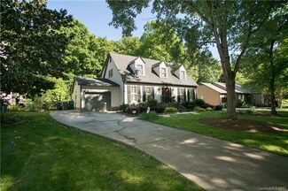 4301 Meadowridge Dr, Charlotte, NC 28226