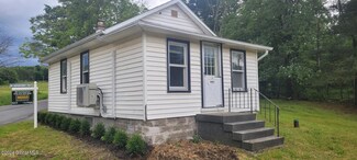 2 Rabie Rd, Averill Park, NY 12018