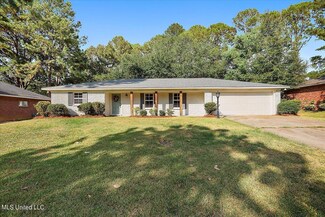 1401 Beverly Dr, Clinton, MS 39056