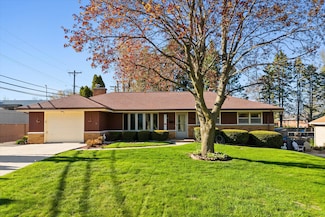 120 E Whitefish Rd, Port Washington, WI 53074