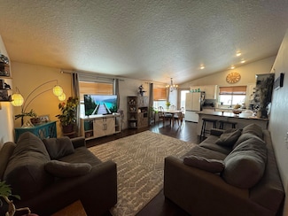 51287 Riley Ln, La Pine, OR 97739