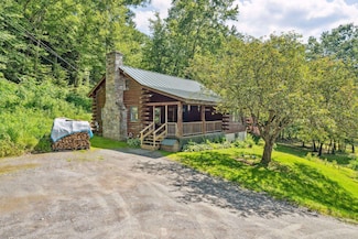 572 Old Cheshire Turnpike, Charlestown, NH 03603