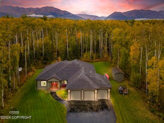8398 E Wolf Creek Rd, Wasilla, AK 99654