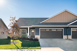 3120 Christenson Ln, Onalaska, WI 54650