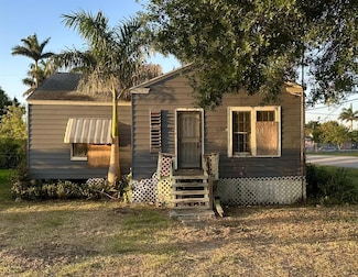 201 SW Avenue D, Belle Glade, FL 33430