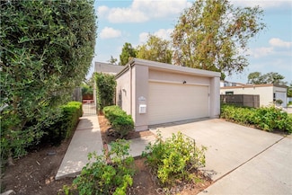 108 Sequoia Tree Ln, Irvine, CA 92612