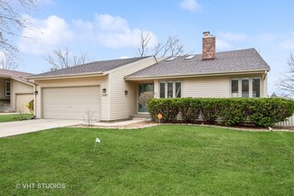 2010 Carriage Hill Rd, Lisle, IL 60532