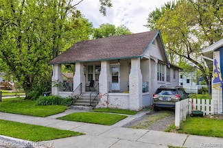 501 W Farnum Ave, Royal Oak, MI 48067