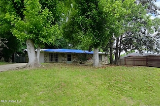 307 Pleasant Valley Dr, Vicksburg, MS 39180