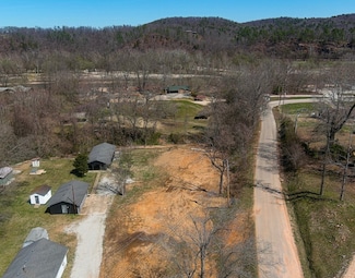 132 East Pine, van Buren, MO 63965