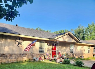 909 N Center Ave, Shawnee, OK 74801