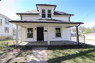1101 S 7th St, Atchison, KS 66002