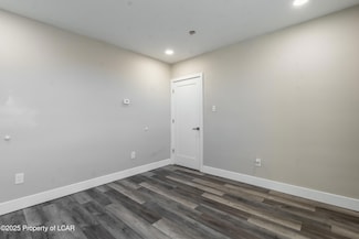 183 N Main St, Pittston, PA 18640
