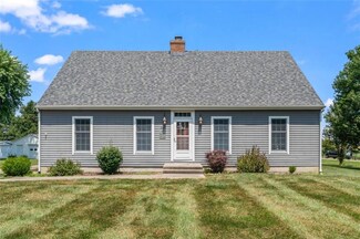 206 E 206 E Oak St, Emma, MO 65327