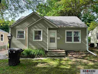 4236 D St, Lincoln, NE 68510