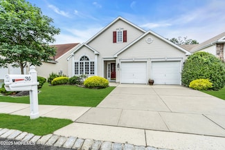 36 Medinah Ct, Jackson, NJ 08527