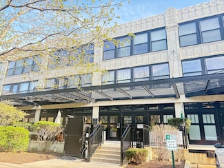1001 W 15th St Unit 342, Chicago, IL 60608