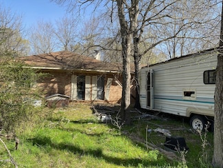 207 County Road 1739, Yantis, TX 75497