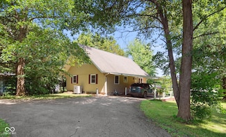 897 Wildwood Rd, North Vernon, IN 47265