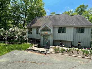 1029 Baker Turn, Hartford, VT 05001