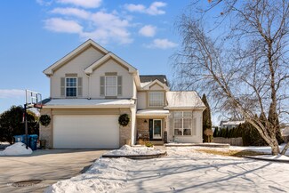 2080 School House Ln, Aurora, IL 60506