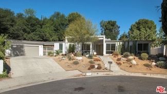 4207 Michelangelo Ave, Woodland Hills, CA 91364