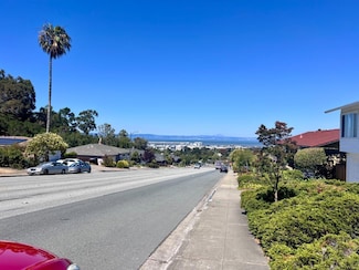 2717 Trousdale Dr, Burlingame, CA 94010