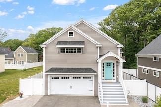 173 Beach Rd, Salisbury, MA 01952