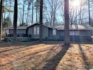 138 Faye Ln, Somerville, AL 35670