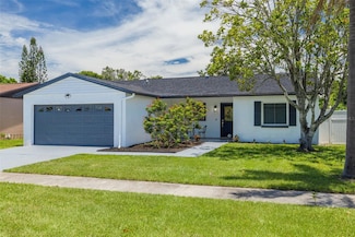 7815 Shadow Run Dr, Largo, FL 33773