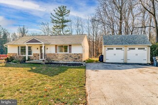 516 Sugartown Rd, Malvern, PA 19355
