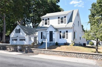 82 Highland Ave, Cumberland, RI 02864