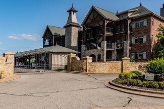 1205 Riverstone Dr, Branson, MO 65616