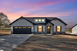 107 Dorchester Rd, Belton, SC 29627