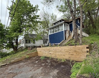 16 Boght Rd, Watervliet, NY 12189