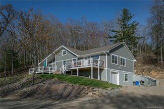 377 High Wood Ln, Zirconia, NC 28790
