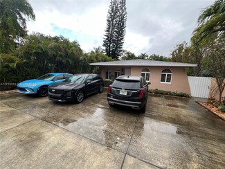 936 SW 68th Ave, Miami, FL 33144